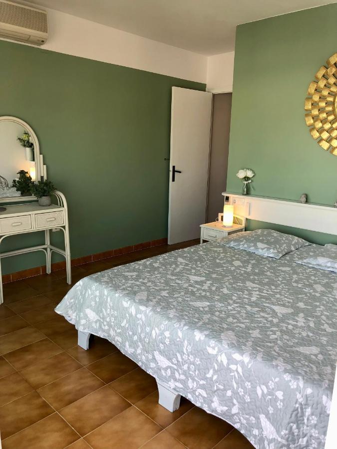 Appartement 80 M2,Port Rhodes D-2 Chambres, Terrasse Panoramique, Vue Sur Le Canal Principal D'Empuriabrava Zewnętrze zdjęcie