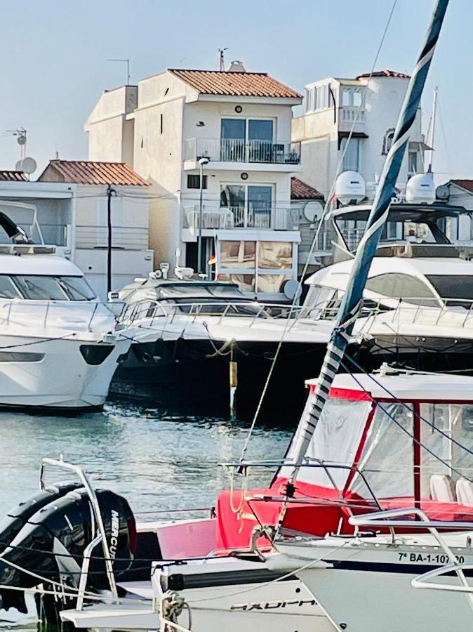 Appartement 80 M2,Port Rhodes D-2 Chambres, Terrasse Panoramique, Vue Sur Le Canal Principal D'Empuriabrava Zewnętrze zdjęcie
